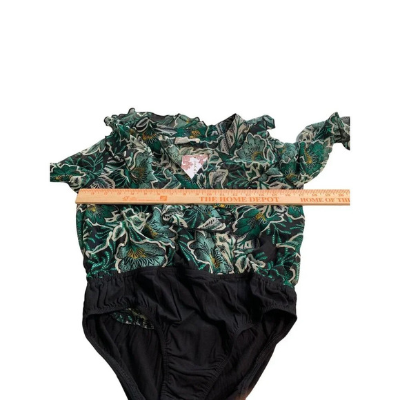 Band of Free Ruffled V-Neck Floral Bodysuit With Bell Sleeves Small - Picture 5 of 8